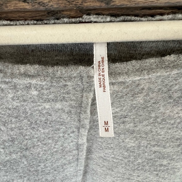 Free People Oversized Sweater - Picture 5 of 9